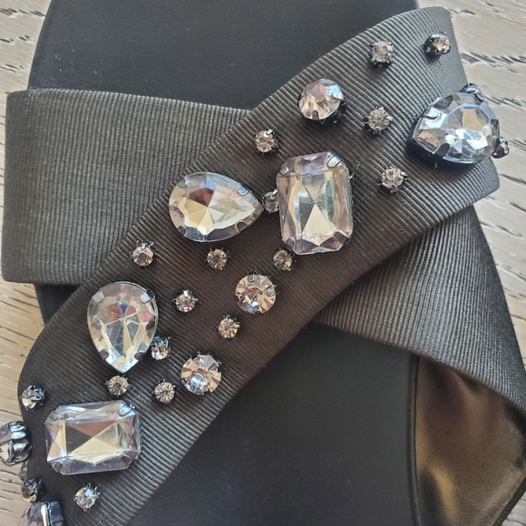 Lord & Taylor Sandals - Picture 2 of 3